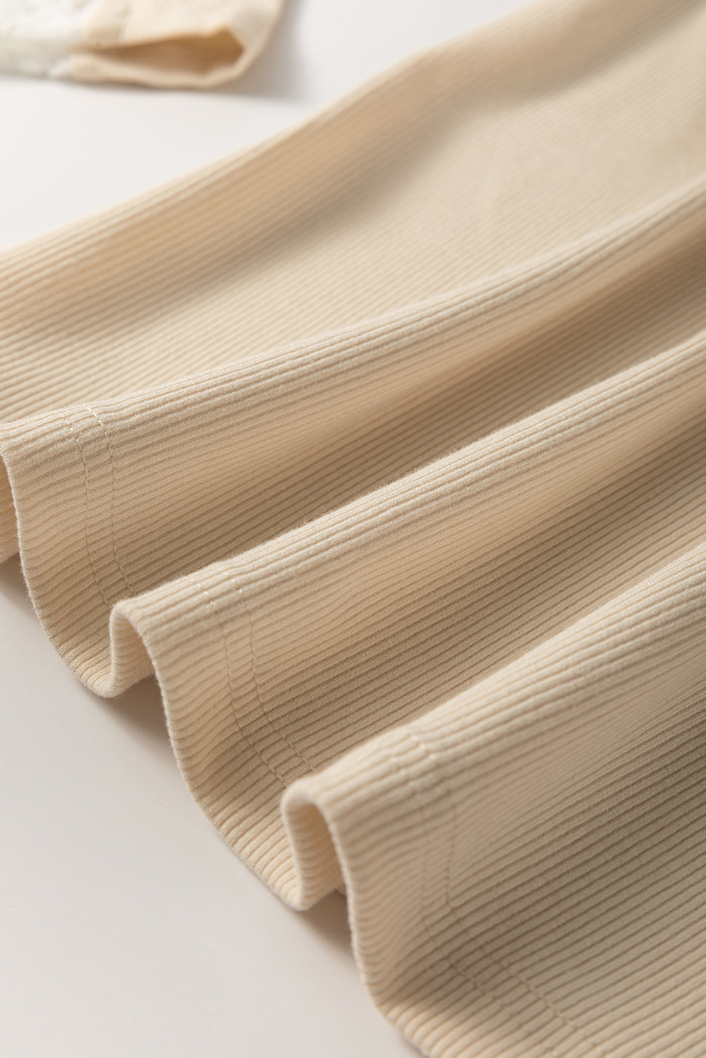 Ribbed Lace Sleeve